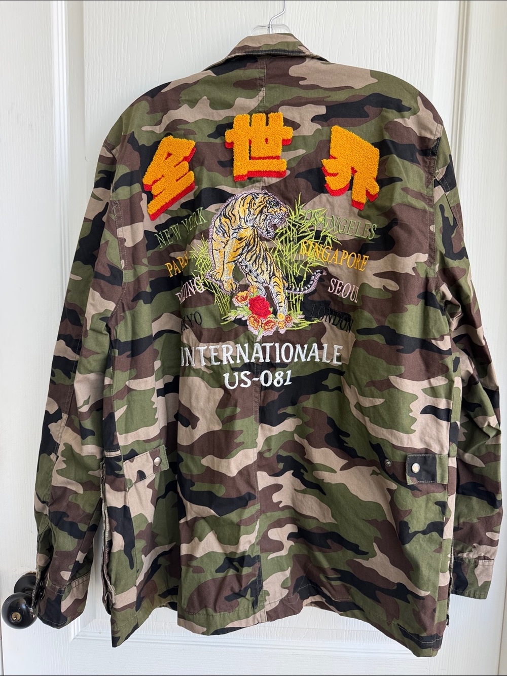 Military Camo Tiger Embroidered Jacket - Green Camo